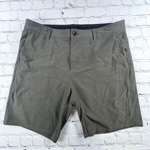 Vuori Aim Shorts Mens 33 Olive Green Stretch Activewear SV368